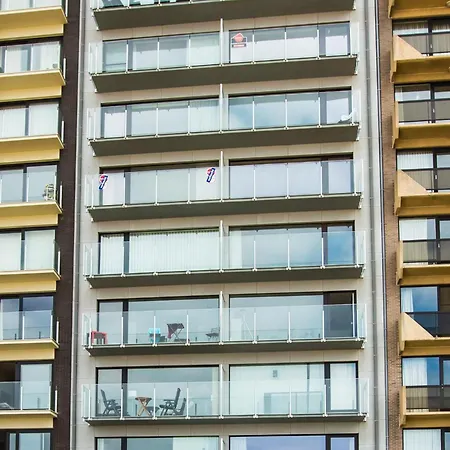 Canberra - 0803 + Park. 10 Apartment Middelkerke