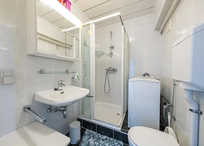 Canberra - 0803 + Park. 10 * Middelkerke