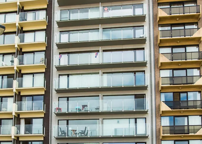 Canberra - 0803 + Park. 10 Appartement Middelkerke